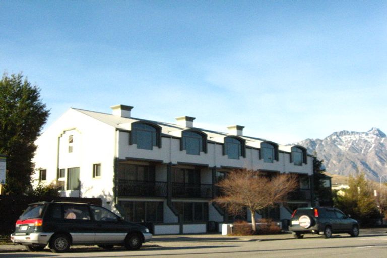 Photo of property in 3 Melbourne Street, Queenstown, 9300