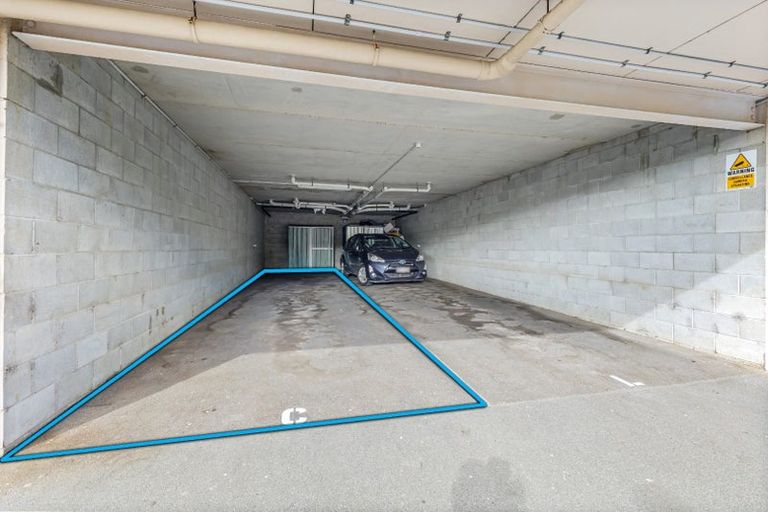 Photo of property in 11/28 The Avenue, Albany, Auckland, 0632