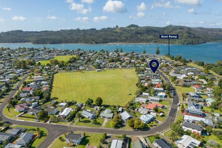 Photo of property in 53 Catherine Crescent, Whitianga, 3510