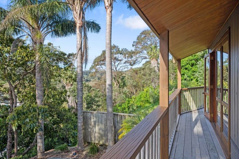 Photo of property in 417 Leigh Road, Whangateau, 0985