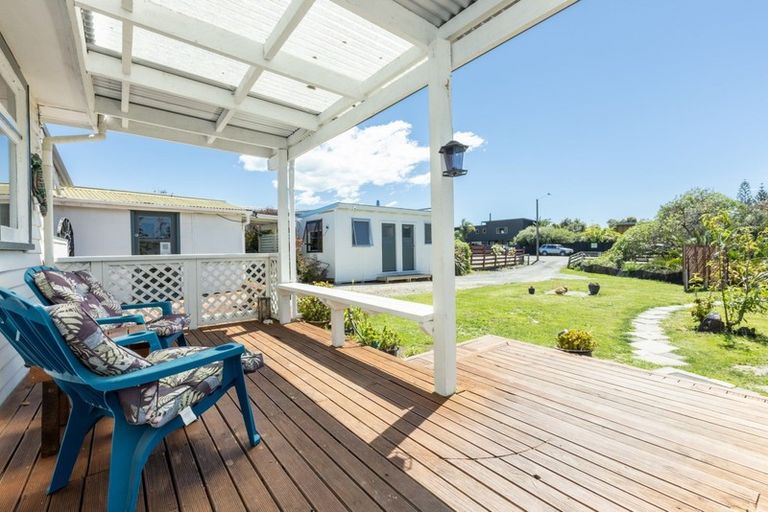 Photo of property in 30 Beach Road, Haumoana, 4102