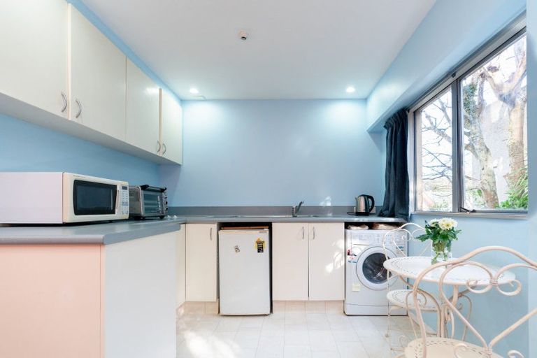 Photo of property in Capital Hill Apartments, 12/54 Hill Street, Thorndon, Wellington, 6011