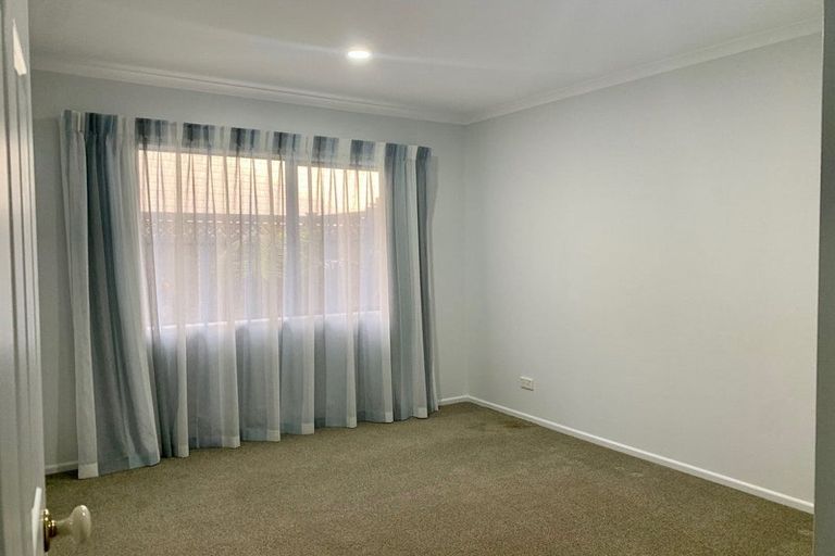 Photo of property in 290 Hill Road, The Gardens, Auckland, 2105