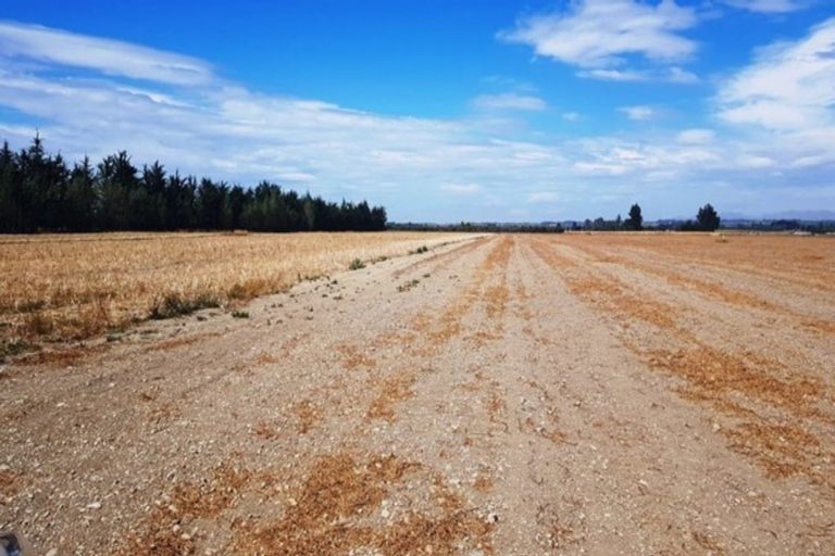 Photo of property in 143 Falvey Road, Levels, Timaru, 7975