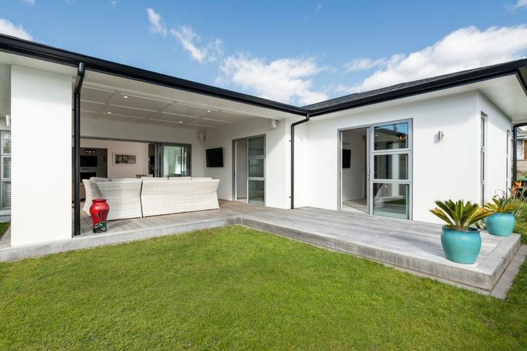 Photo of property in 22 Coast Boulevard, Papamoa Beach, Papamoa, 3118