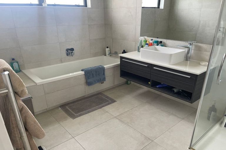 Photo of property in 25 Kahawairahi Drive, Beachlands, Auckland, 2018