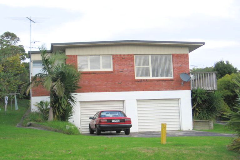 Photo of property in 4/5 Whitby Crescent, Mairangi Bay, Auckland, 0630