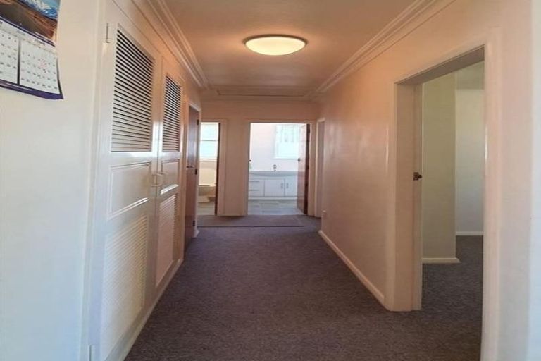 Photo of property in 76 Tiro Tiro Road, Levin, 5510