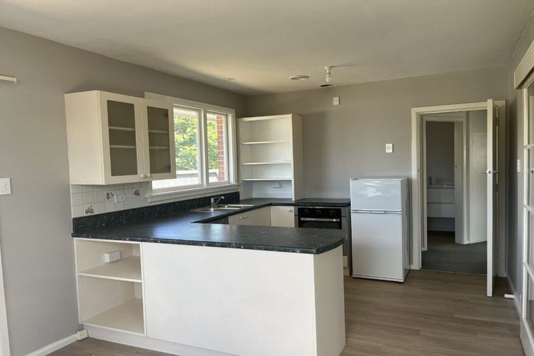 Photo of property in 16 Joyce Crescent, Ilam, Christchurch, 8041