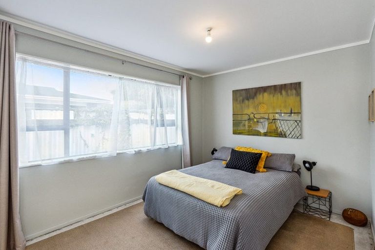 Photo of property in 38 Kapanui Road, Waikanae, 5036