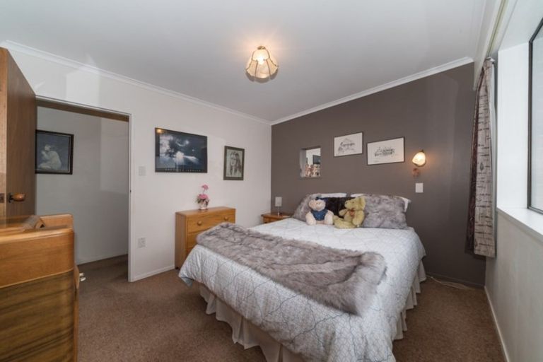Photo of property in 10 Akaroa Avenue, Awapuni, Palmerston North, 4412