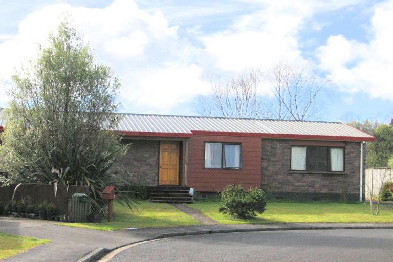 Photo of property in 5 Essendon Court, Glenview, Hamilton, 3206