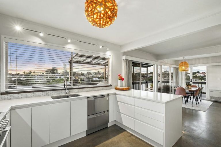 Photo of property in 1/23 Hart Road, Hauraki, Auckland, 0622