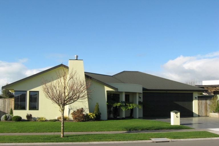 Photo of property in 18 Palmbrook Avenue, Havelock North, 4130
