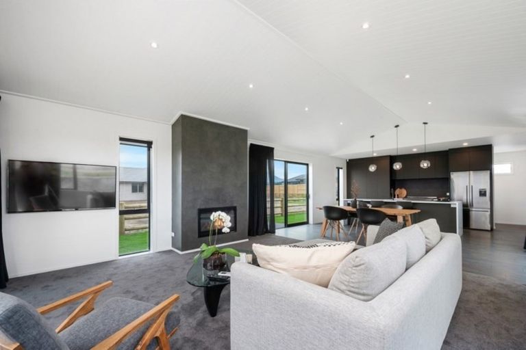 Photo of property in 11 Kara Place, Wharewaka, Taupo, 3330