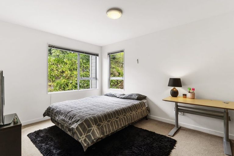 Photo of property in 3/3 Severn Street, Island Bay, Wellington, 6023