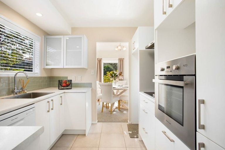 Photo of property in 1/13 Redwing Street, Browns Bay, Auckland, 0630