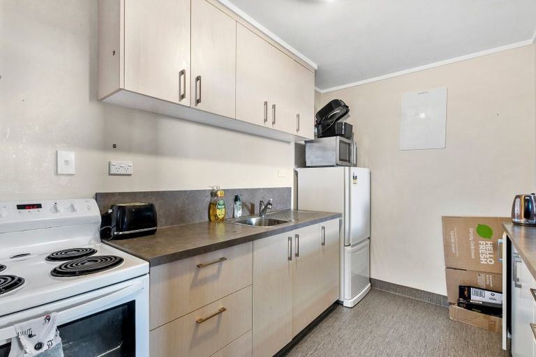 Photo of property in 2 Royal Terrace, Dunedin Central, Dunedin, 9016