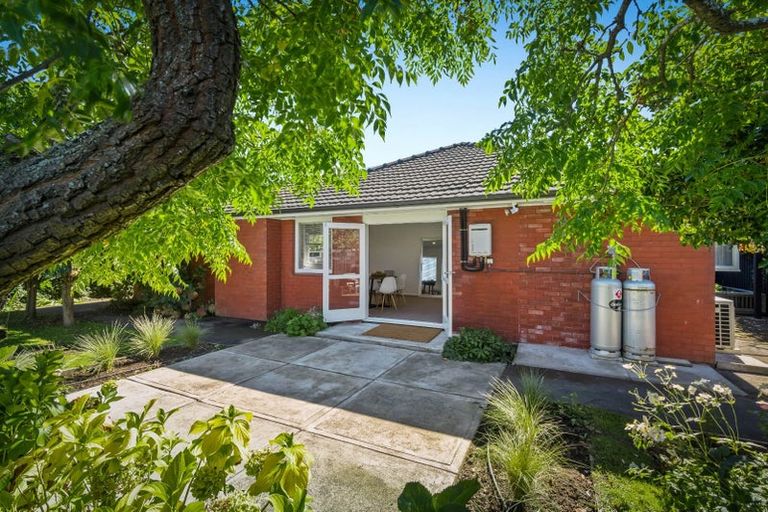 Photo of property in 1/104a Idris Road, Bryndwr, Christchurch, 8052