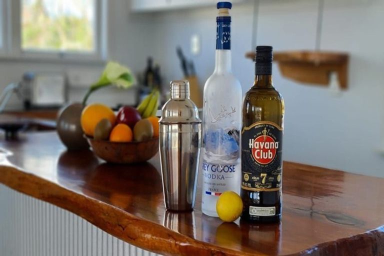 Photo of property in 114 Pacific Parade, Army Bay, Whangaparaoa, 0930