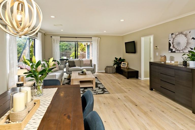 Photo of property in 20 Brookwood Drive, Henderson, Auckland, 0612