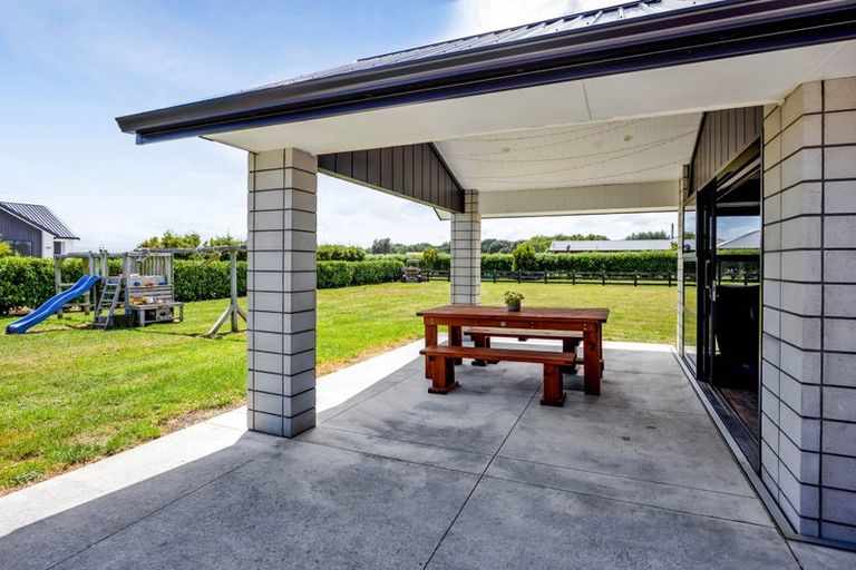 Photo of property in 405 Ketemarae Road, Normanby, Hawera, 4675