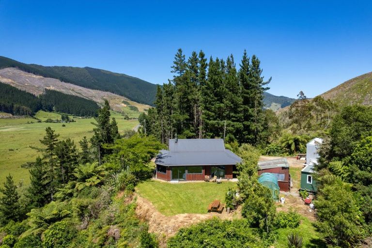 Photo of property in 109 Anakiwa Road, Anakiwa, Picton, 7281