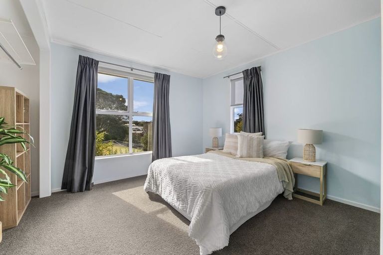 Photo of property in 9 Anson Place, Westown, New Plymouth, 4310