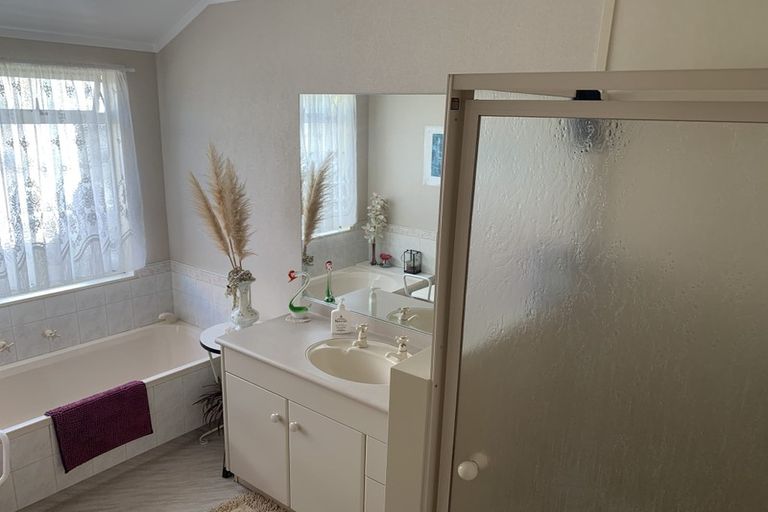 Photo of property in 1 Munro Place, Flagstaff, Hamilton, 3210