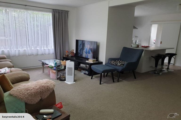 Photo of property in 4/1106 High Street, Taita, Lower Hutt, 5011