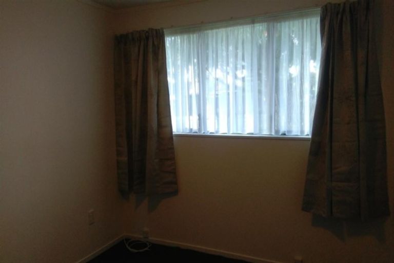 Photo of property in 2/71 Butley Drive, Farm Cove, Auckland, 2012