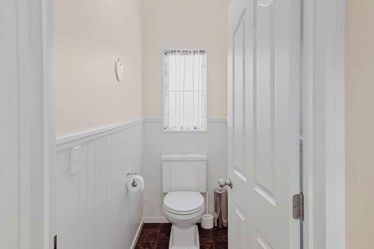 Photo of property in 7 Hilton Drive, Amberley, 7410