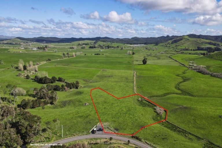 Photo of property in 288 Dimmock Road, Waitakaruru, 2471
