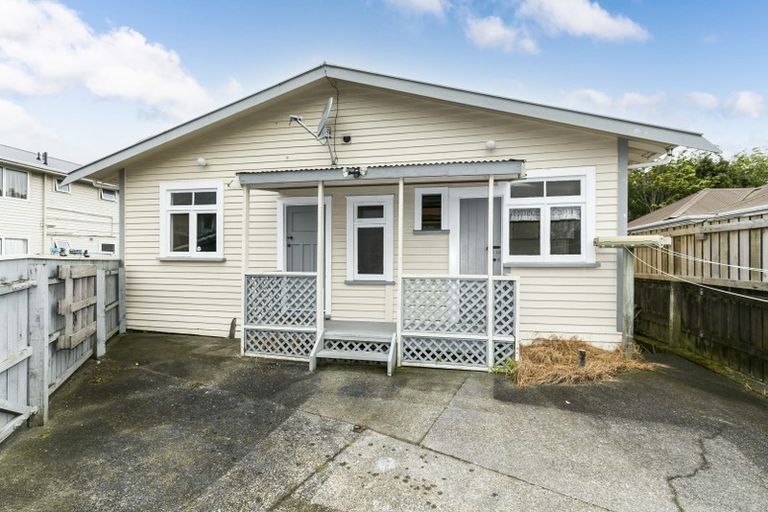Photo of property in 42 Leighton Avenue, Waiwhetu, Lower Hutt, 5010