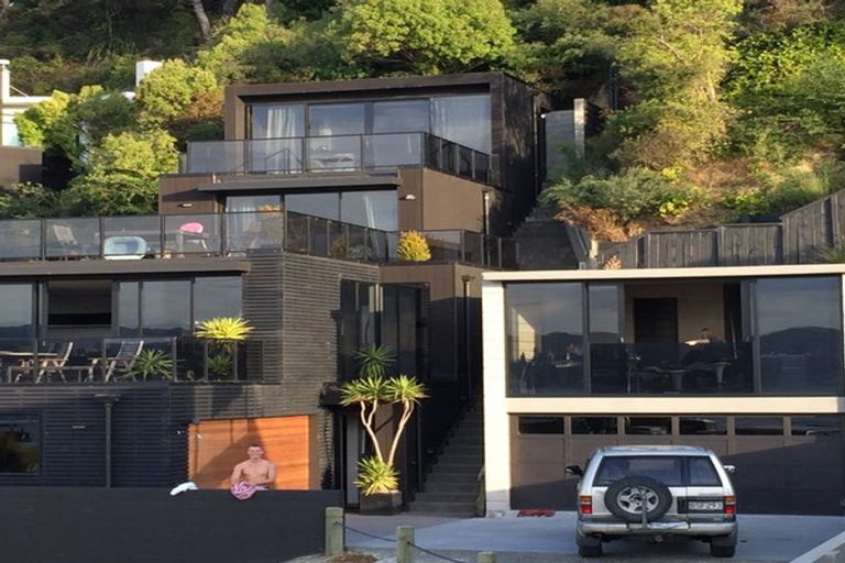 Photo of property in 616b Marine Drive, Days Bay, Lower Hutt, 5013