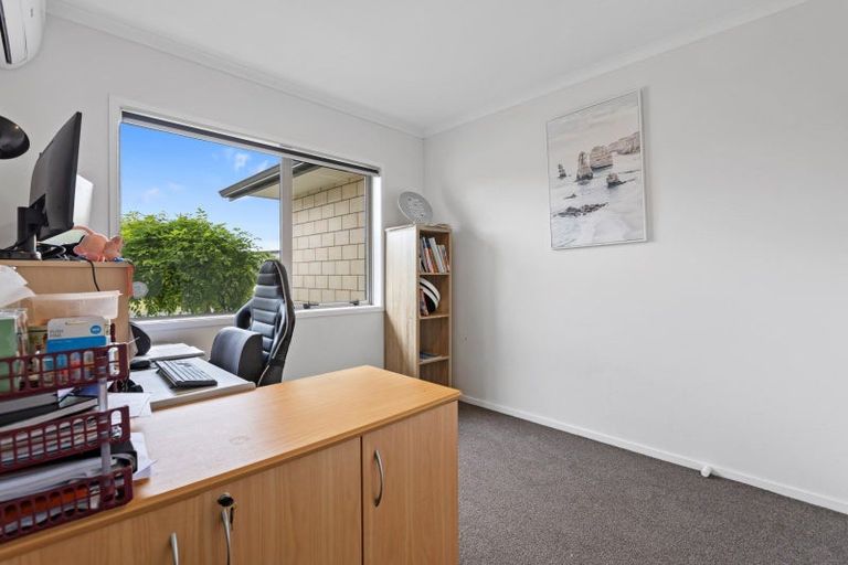 Photo of property in 14 Ponga Place, Papamoa Beach, Papamoa, 3118