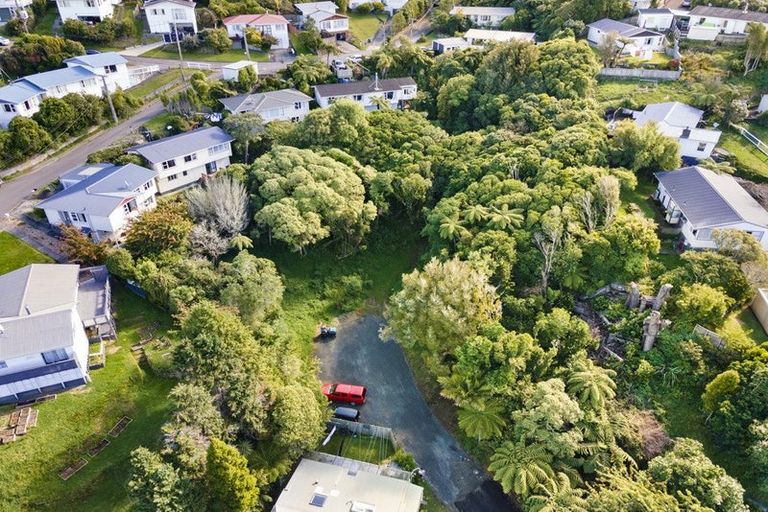 Photo of property in 177c Newlands Road, Newlands, Wellington, 6037