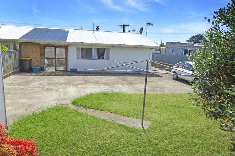 Photo of property in 2/24 Union Street, Foxton, 4814
