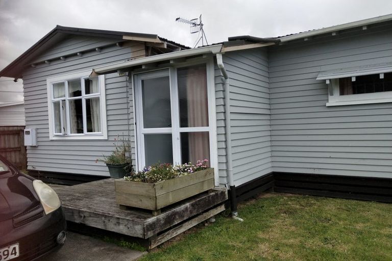 Photo of property in 3 Clyde Street, Levin, 5510