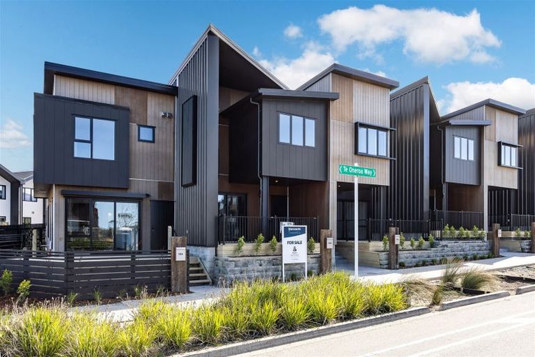 Photo of property in 108 Te Oneroa Way, Long Bay, Auckland, 0630