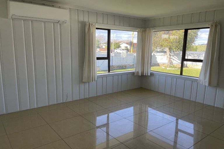 Photo of property in 293 Kennedy Road, Onekawa, Napier, 4110