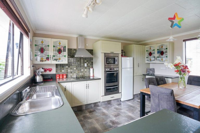 Photo of property in 17 Skye Street, Heidelberg, Invercargill, 9812