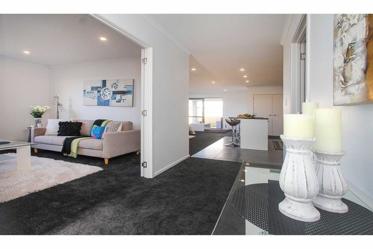 Photo of property in 22 Nellie Drive, Kumeu, 0810