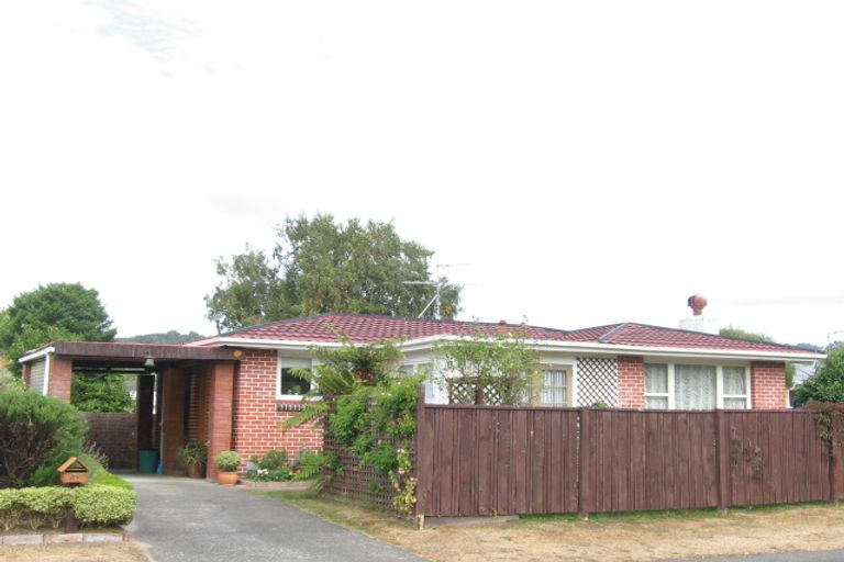 Photo of property in 41 Whirinaki Crescent, Heretaunga, Upper Hutt, 5018