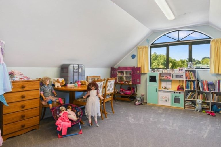 Photo of property in 25 Hoyte Place, Pukehangi, Rotorua, 3015