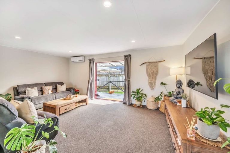 Photo of property in 43a Tait Drive, Greenmeadows, Napier, 4112
