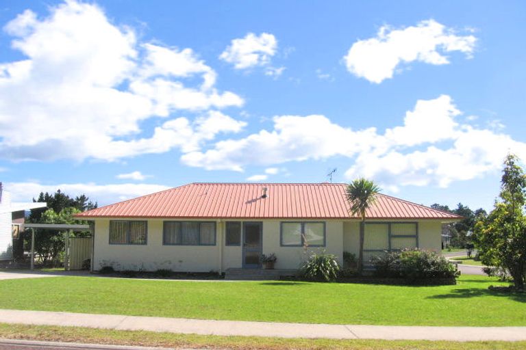 Photo of property in 30 Holland Close, Pauanui, Hikuai, 3579