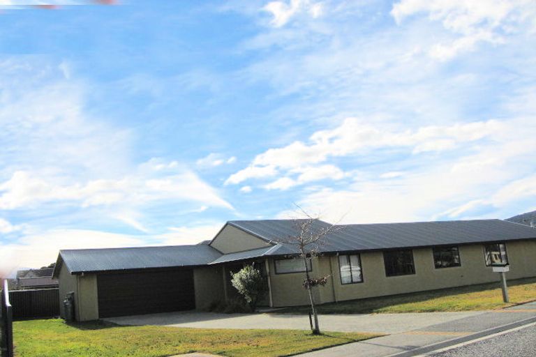 Photo of property in 14 Fenwick Crescent, Cromwell, 9310