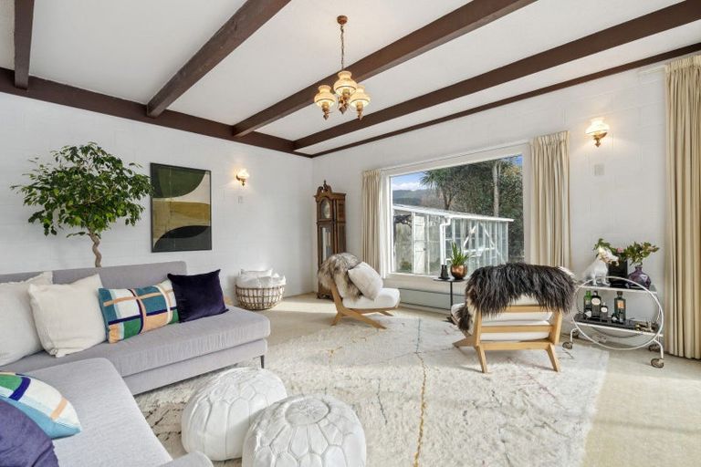 Photo of property in 39 Coates Street, Tawa, Wellington, 5028