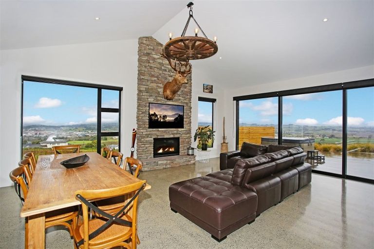 Photo of property in 5 Braxonne Close, Pukekohe, 2120